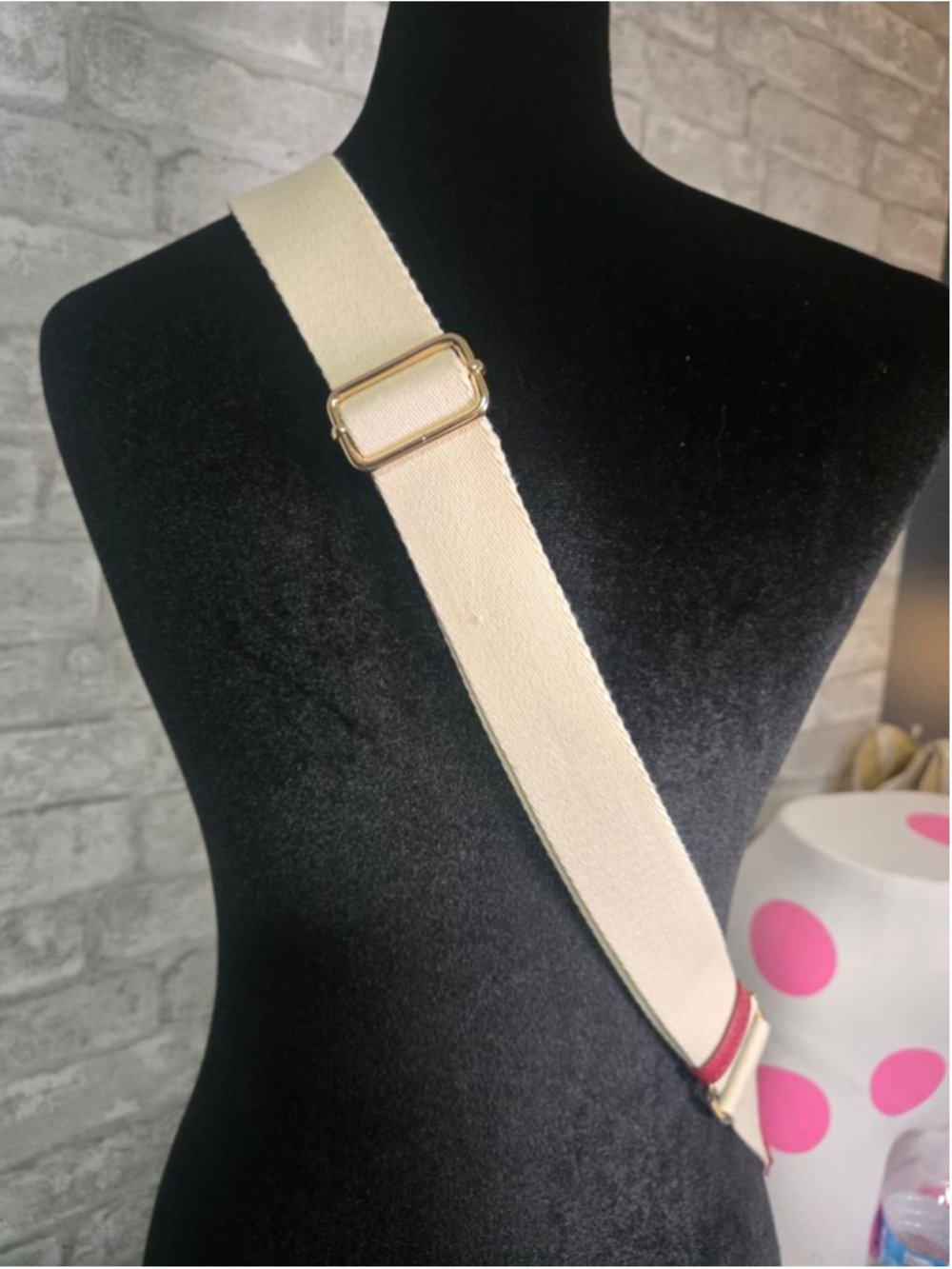 Universal Thread Red Crossbody Bag One Size with Beige Strap - Picture 5 of 7